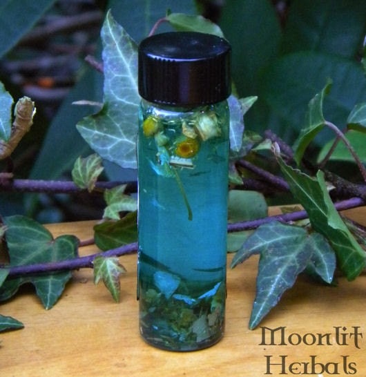 Lady of the Lake Spell Oil  - 1/2 Ounce Vial - Water Magick, Sacred Feminine, Purification, Washing Away Bad Feelings, Intuition