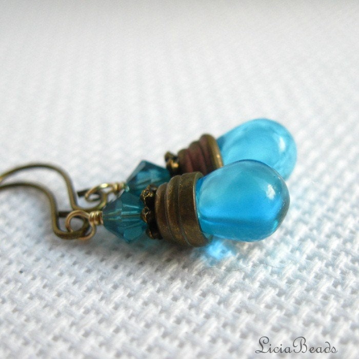 Color Thaw - aqua blue drops