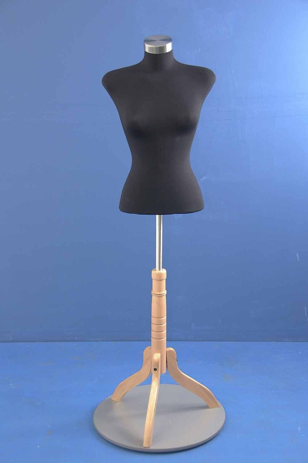 mannequin glass addictions jewelry booth jennifer cameron mannequin for art show booth