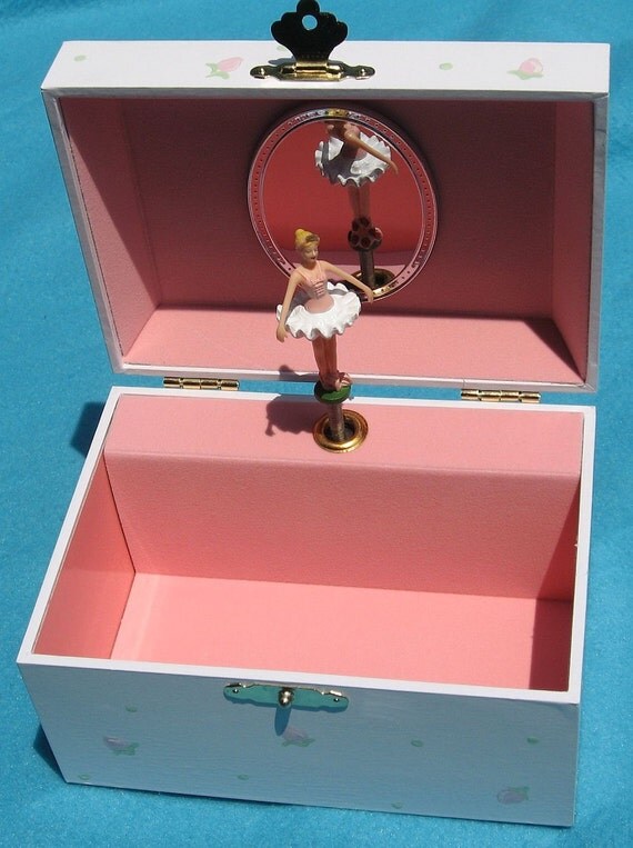 Jewelry box with ballerina, pink and brown, personalized