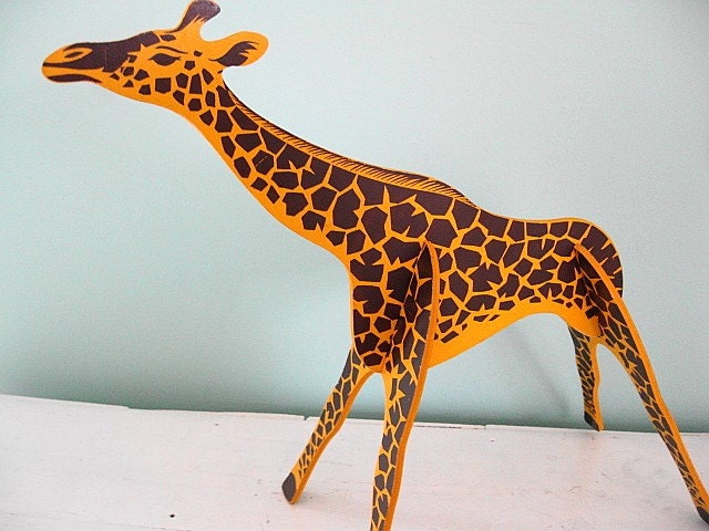 The Mighty Jungle... Vintage Wooden Giraffe Nursery Bedroom Decor