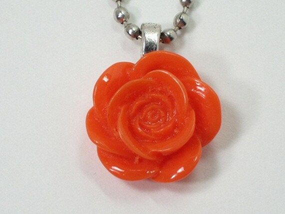 Vintage Inspired Lucite Flower Necklace/Pendant