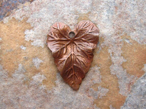 4 Trinity Vintage Patina Leaf Charms 14mm x 18mm - Trinity Brass LOW SHIPPING