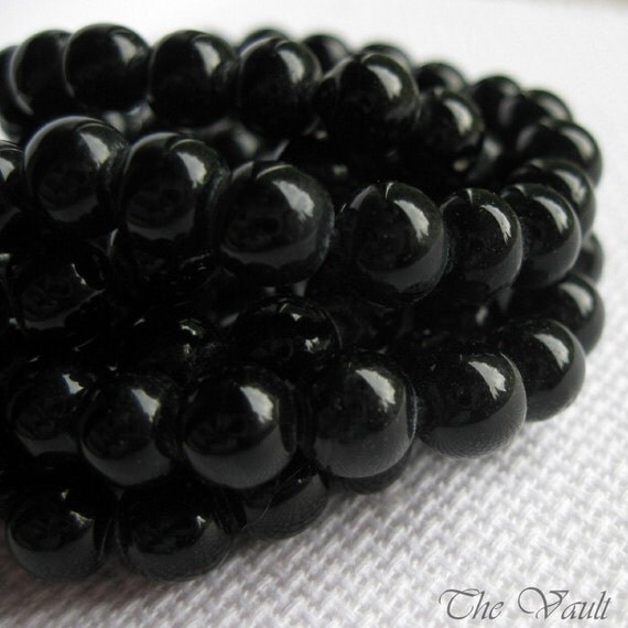 Blackstone 6-7mm rounds - full strand (destash)