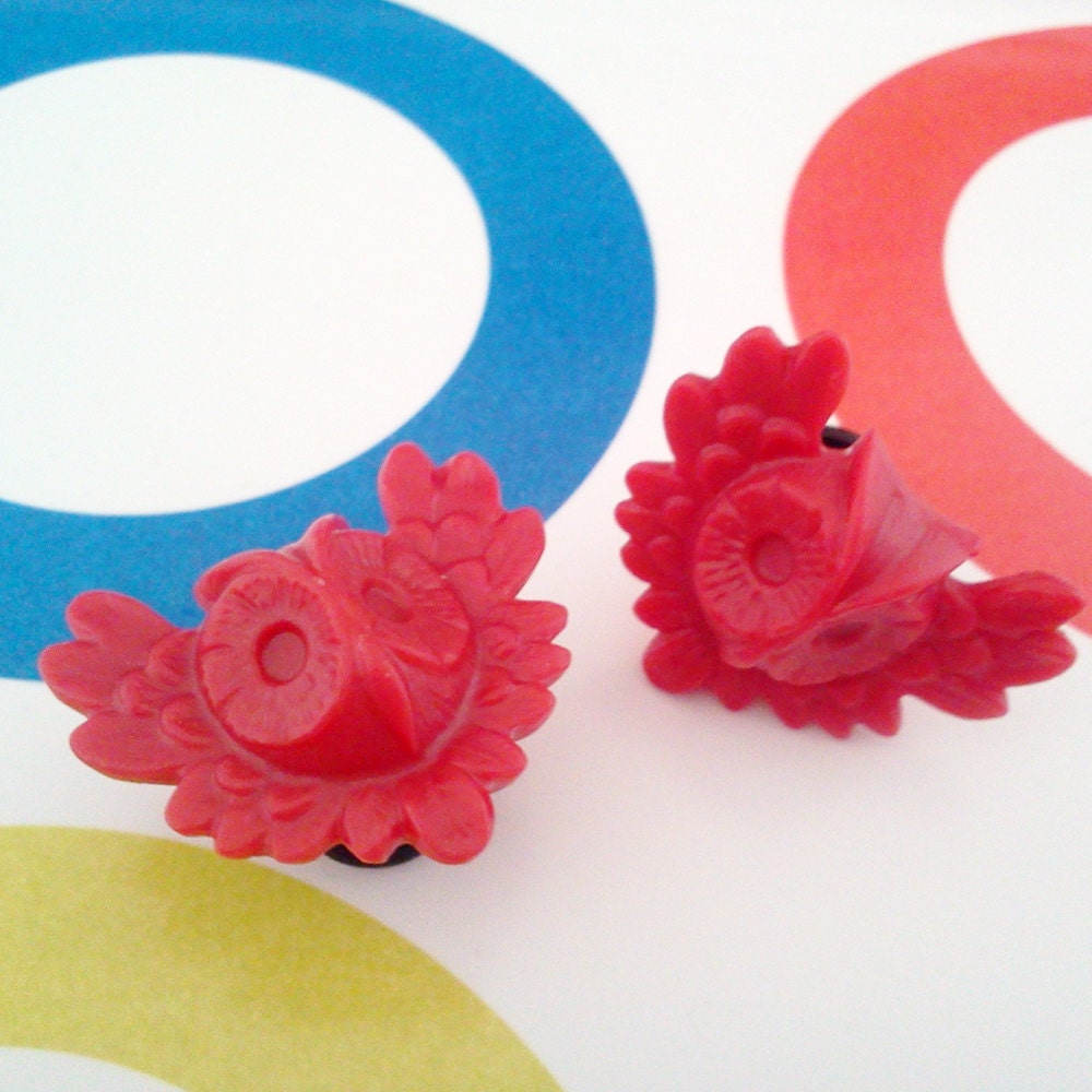 0g 8mm Plugs Red Owl in flight woodland trend gauge studs streched lobes Cute Chic Acrylic piercing body art fun fashion kawaii