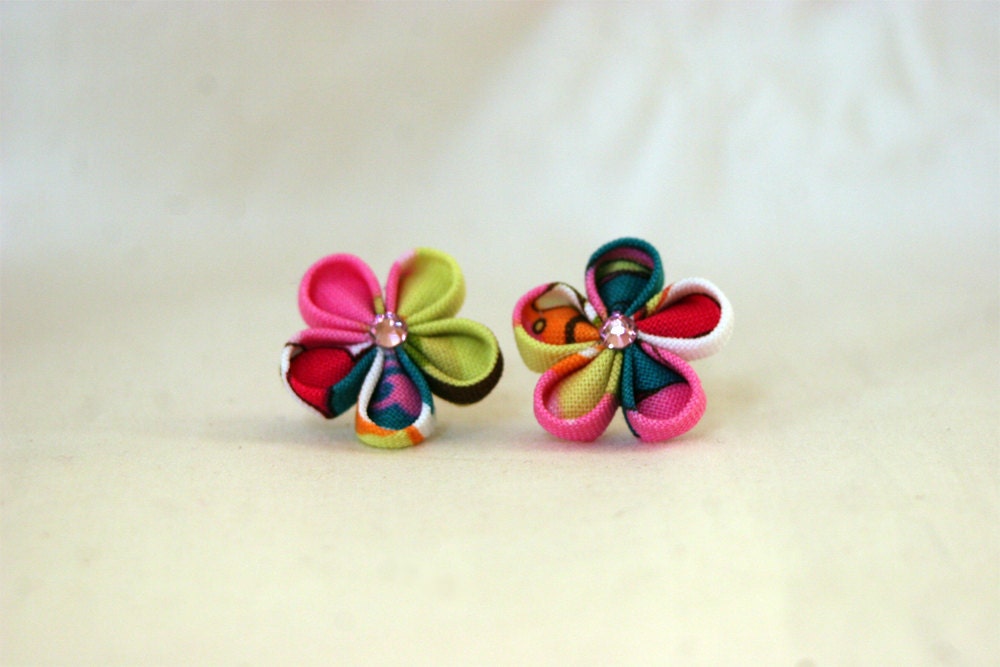 Pink whimsy kanzashi earrings