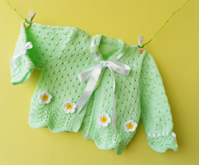 دست ژاکت کش باف پشمی کودک در گل سبز نرم و crocheted کشباف