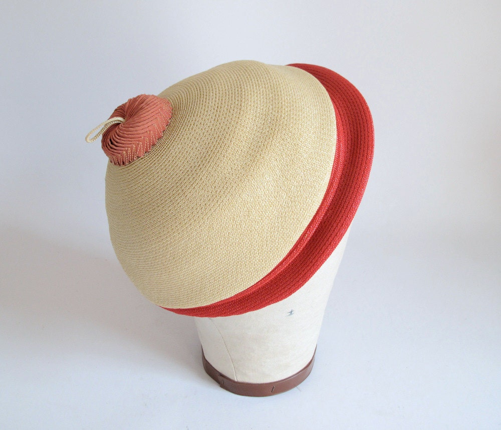 Vintage 1940s 50s Hat : Beanie-Style Straw Hat
