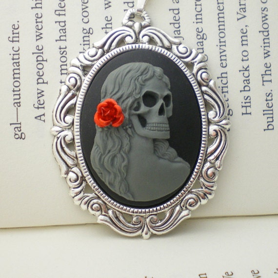 Miss Malicious - Gray Skeleton Lady Cameo Necklace