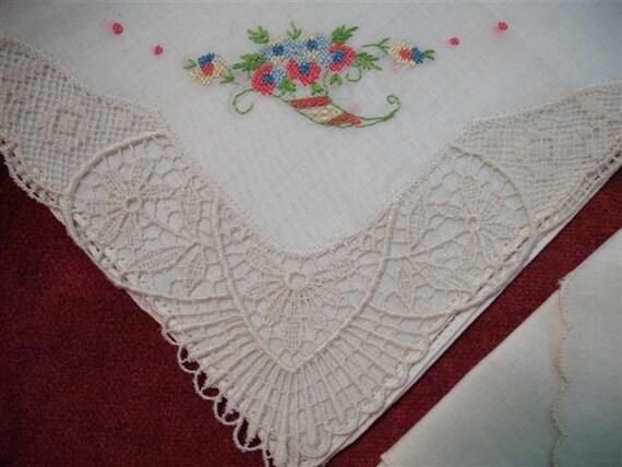 Handkerchiefs Hankies - 4 White Hankies with Needlepoint Embroidery - Hanky Panky - Group 12