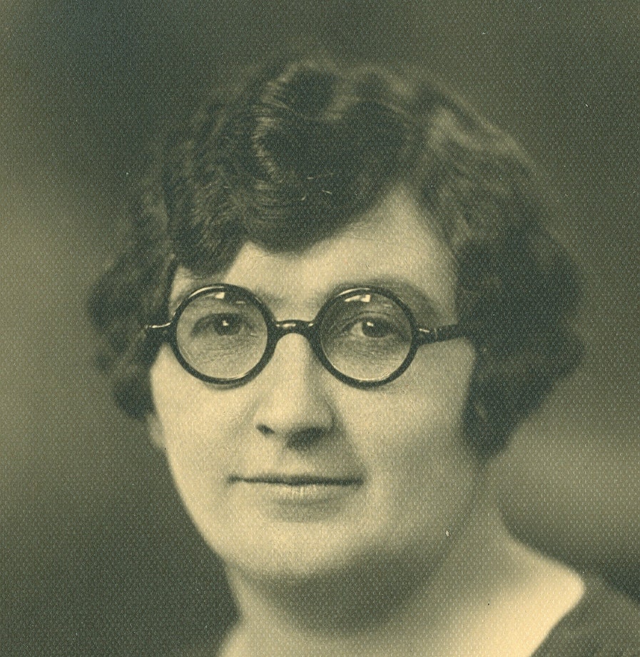 Women wearing Cool Black Round Eyeglasses Original VIntage Photo