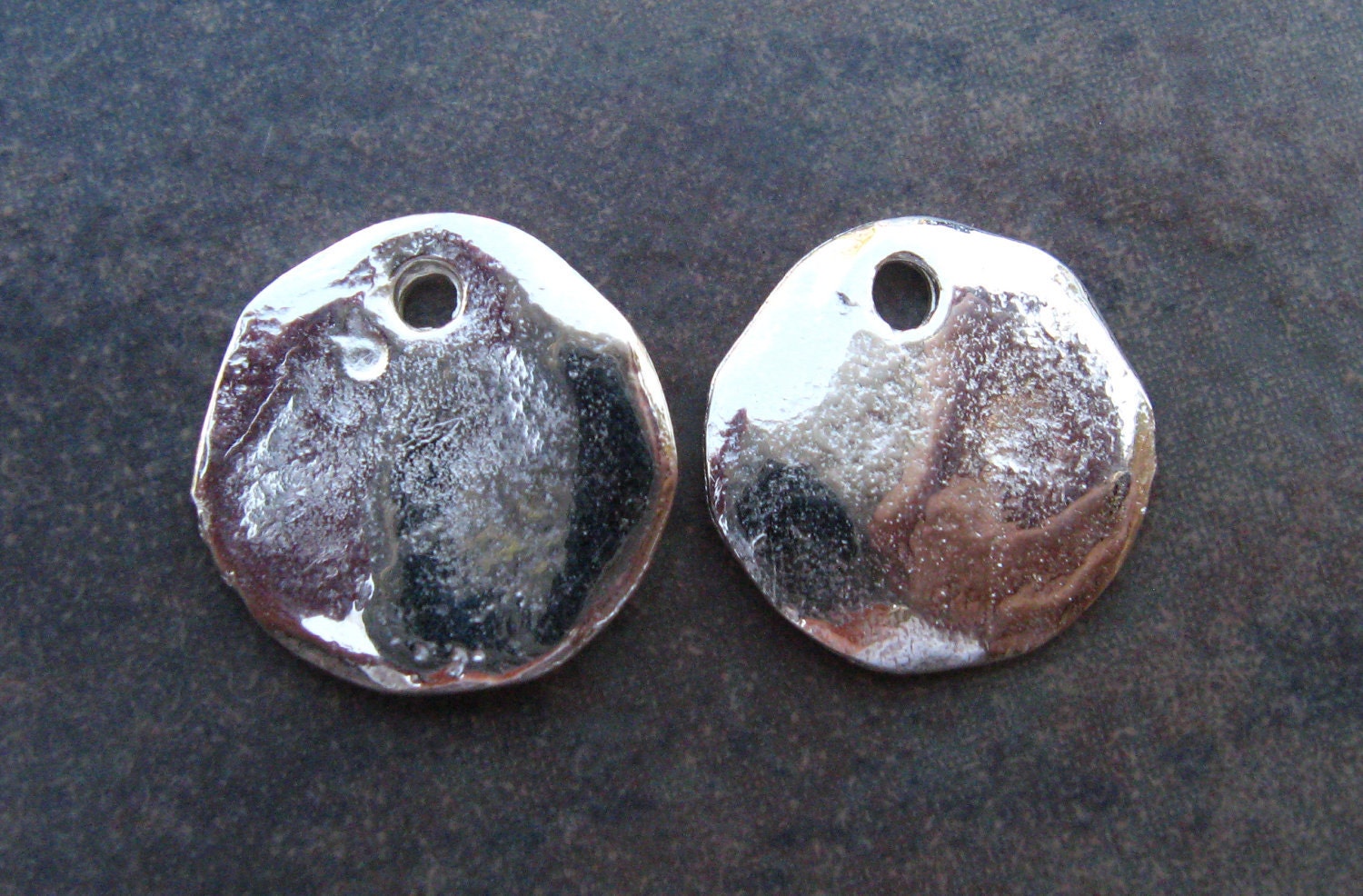 4 Mykonos Greek Casting SILVER CORNFLAKE DANGLE Beads