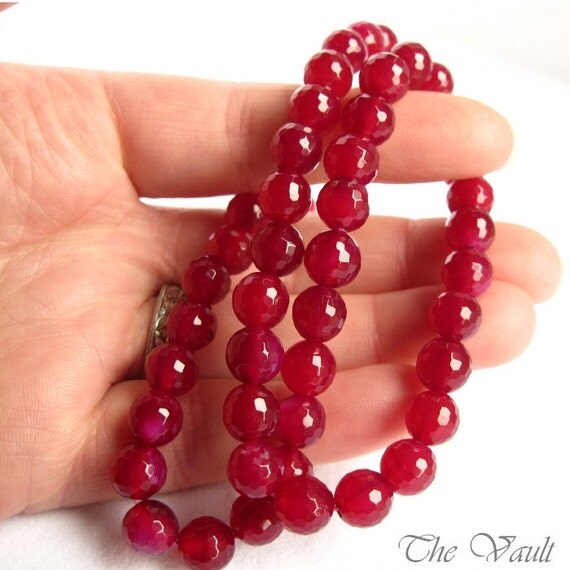 16 Agate 8mm faceted rounds in hot pink - 5 inches