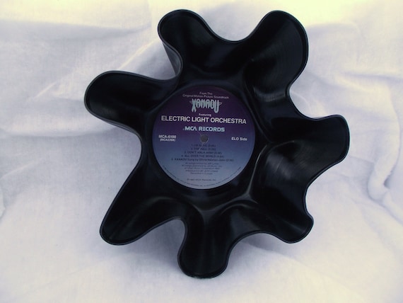 Vintage Record Bowls that are great for any party or home decorations