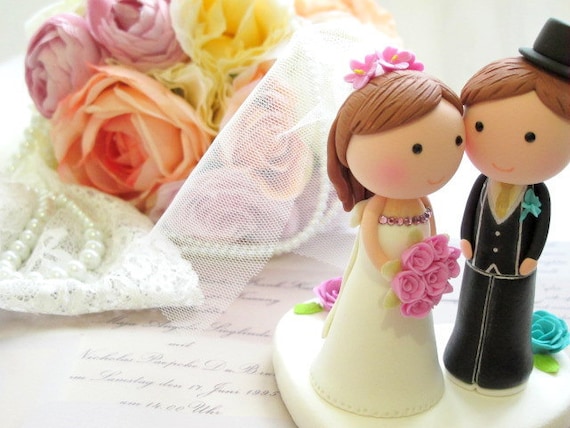 LOVE ANGELS Wedding Cake Topper-love bride and groom with sweet heart - Couple