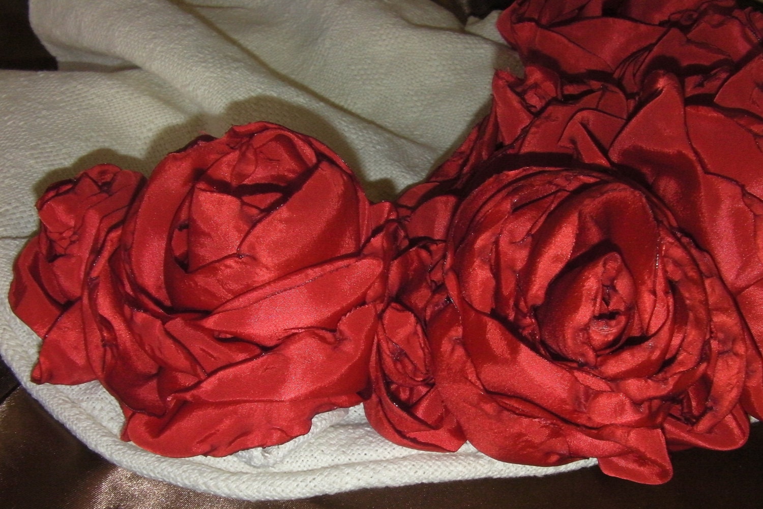 Red Roses and Cream Gift Bag