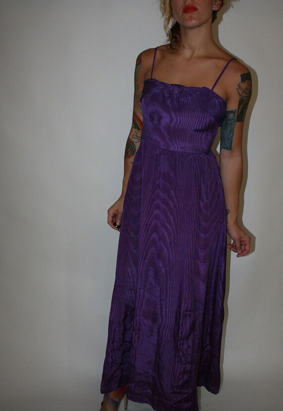 Long 70s Purple Party Bow Bodice Gown