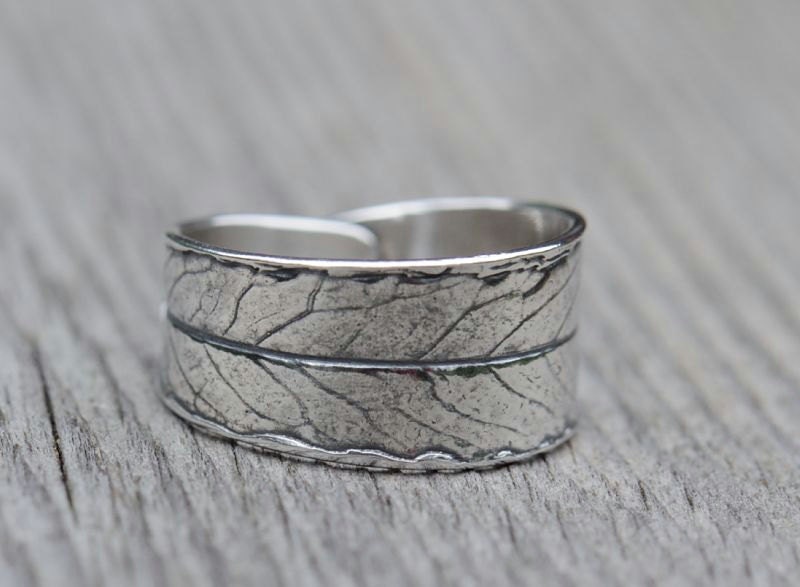 Leaf ring, silver willow leaf with patina