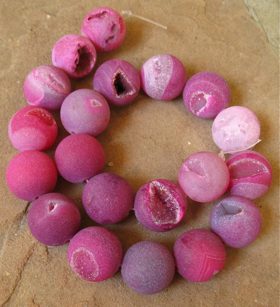 China FInd BIG Druzy Pink Agate Frosted Matte 20mm Round Beads