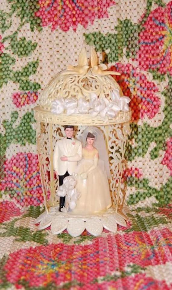 50s Wedding Cake Topper Vintage Bride and Groom in Gazebo