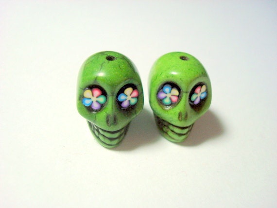 Bright Color Flower Eyes Green Howlite Skull Beads