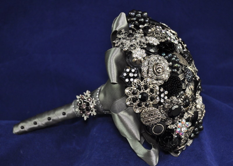 SIlver & Black Brooch Bouquet (Medium) - PTYL1697