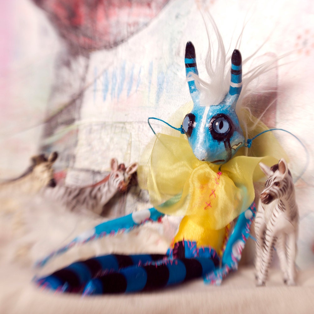 Wolfgang Mutant Art Doll. cry baby Carnival floppy Figure Puppet Big Eyes heart cheek  tears frown ruffle collar tail