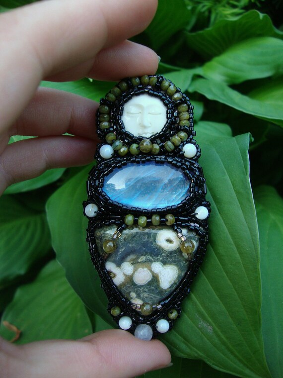 Goddess Pin/Pendant Preview 1