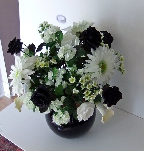 Black Roses Floral Arrangement