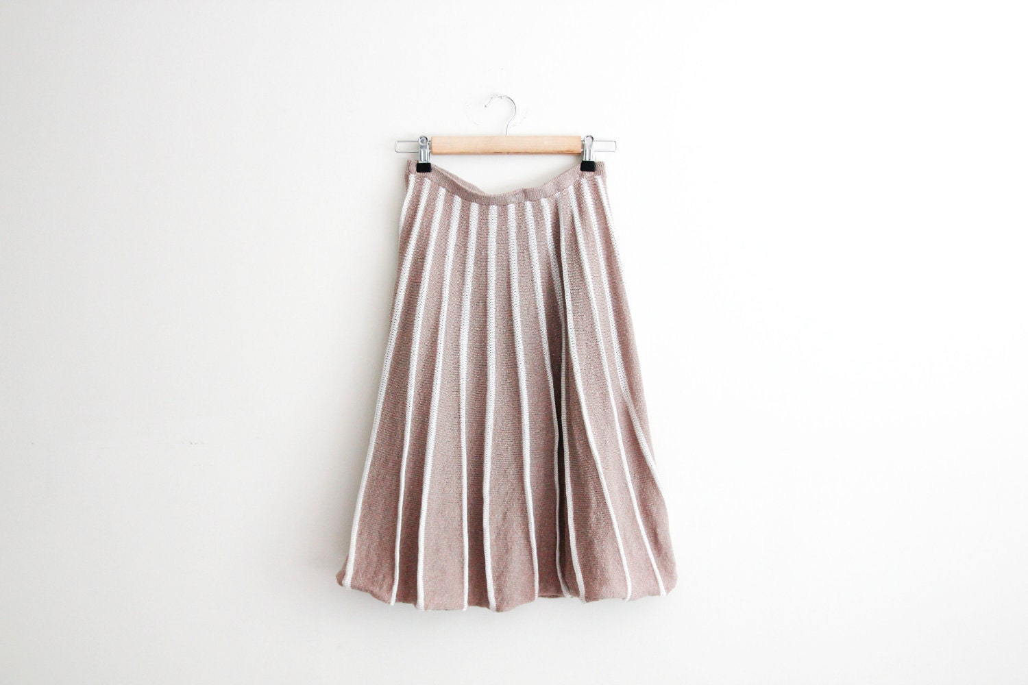 Coffee and cream sweater midi skirt // vintage 70s knit soft taupe skirt