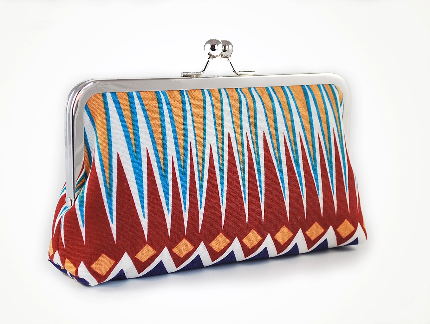 Tribal clutch with zigzags in yellow and red