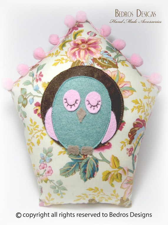 Bird House Cushion - Cream
