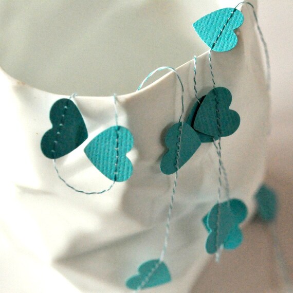 Tiny Paper Garland in a Box Hearts Blue