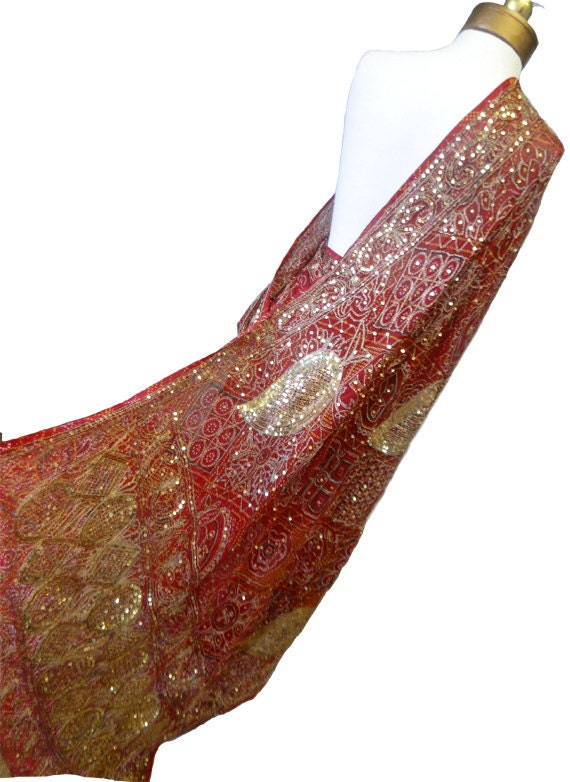 Vintage wedding sari red gold silver hand embroided vintage sari red sari 