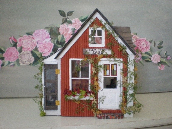   Saltbox    Custom Dollhouse