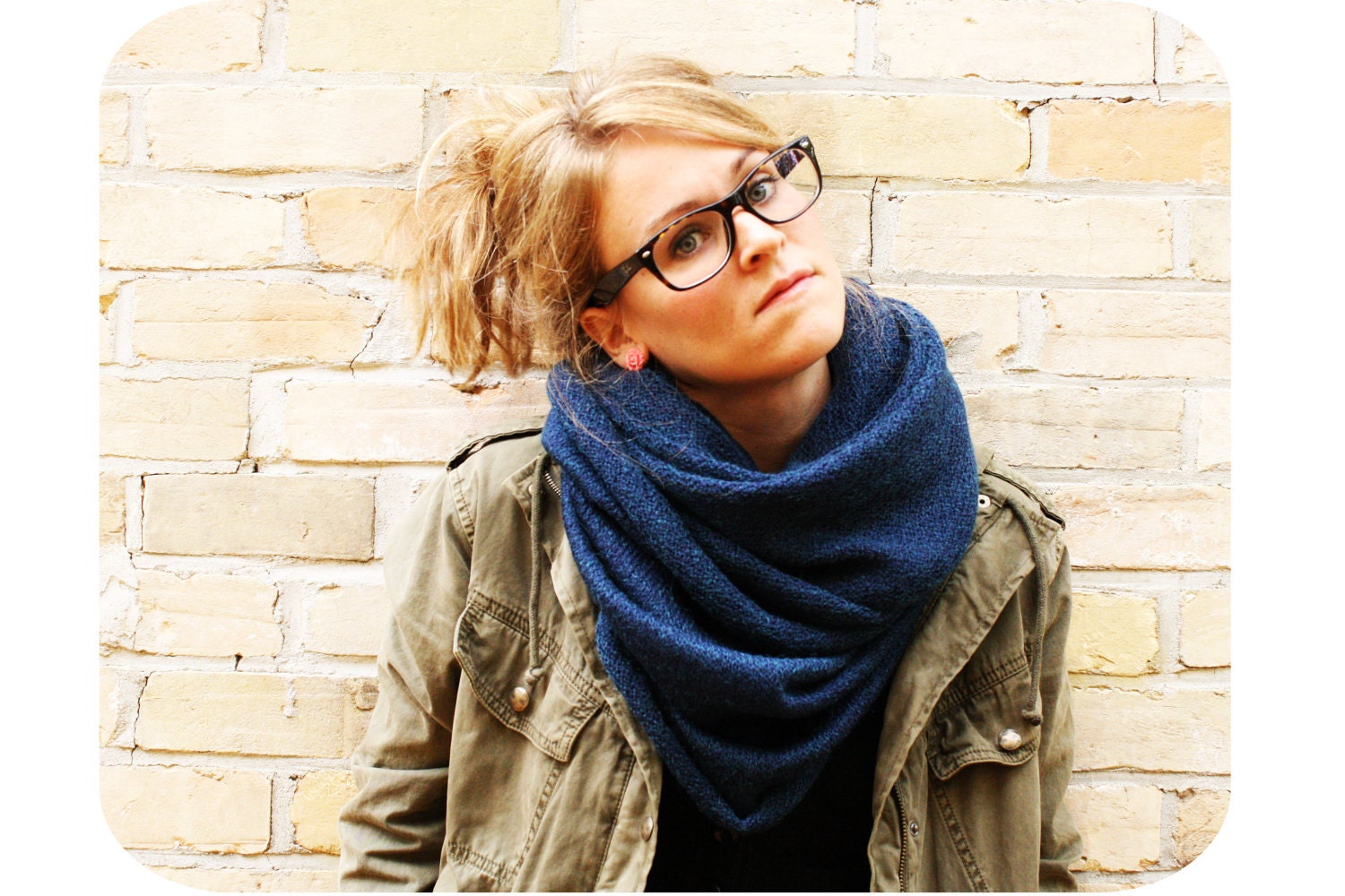 Chunky Infinity Scarf - Dark Indigo Sweater Knit. Circle Scarf, Eternity Scarf, Loop Scarf, Winter Scarf, Tube Scarf, Fall Scarf, Hipster