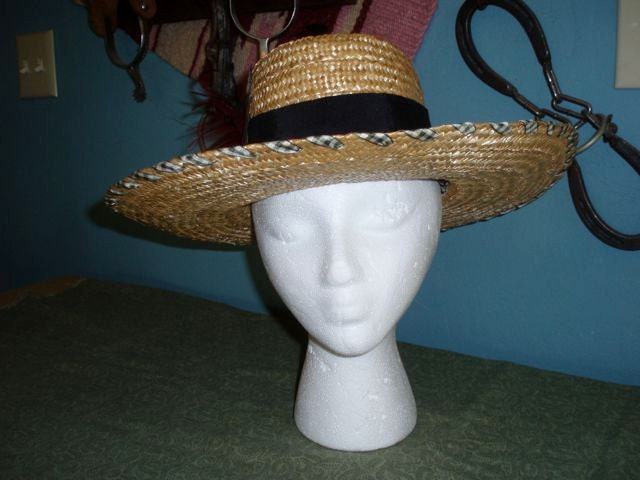Ladies Straw Hat, Customized wih "Heart with Wings"