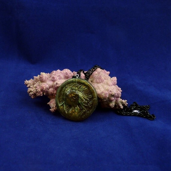Green Resin Cthulhu Cameo Necklace - Polymer Clay Lovecraft Jewelry