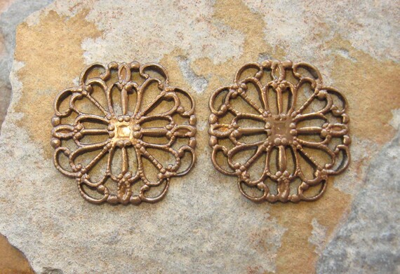 Trinity Brass 2 Trinity Vintage Patina Rounded Square Filigrees - Connectors - LOW SHIPPING