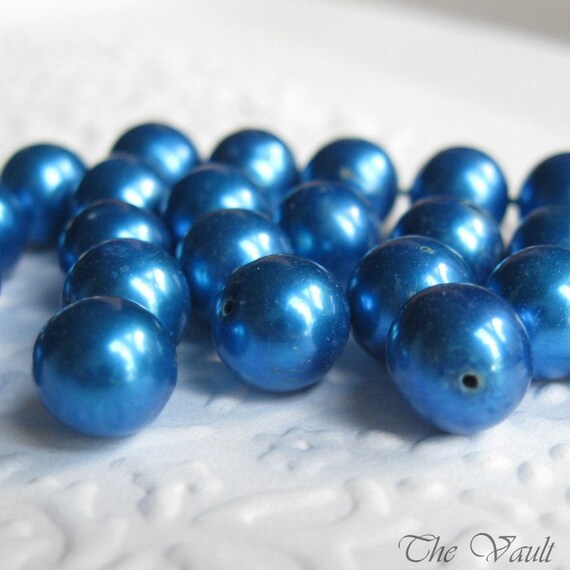 Royal blue freshwater pearl, potato pearl 6-7mm partial strand, 11 inches
