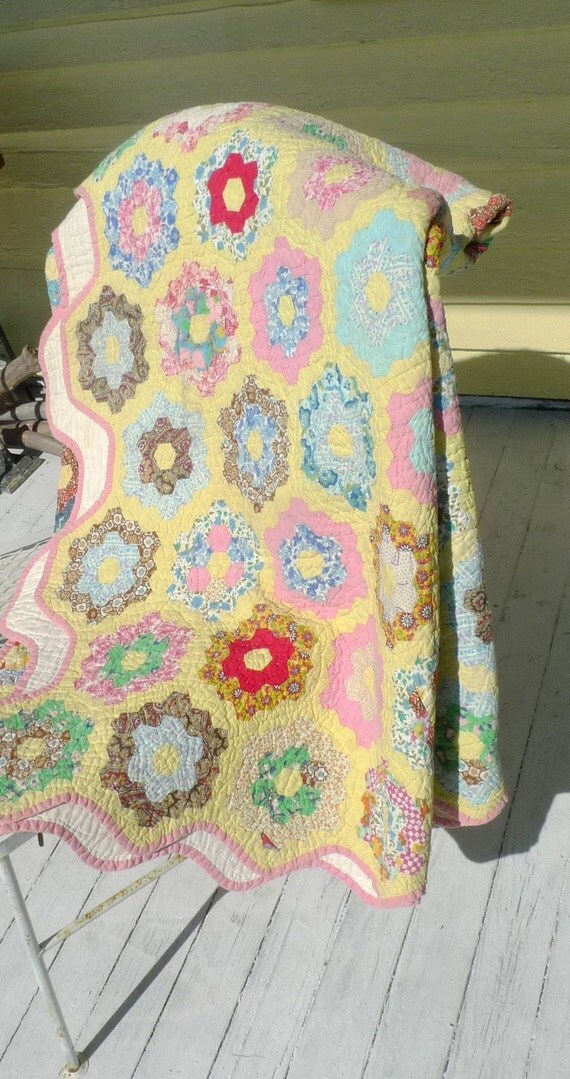 antique quilt grandmothers flower garden depression era vintage textile art
