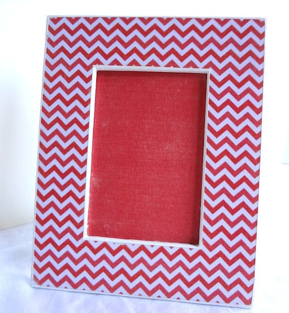 Red Chevron Picture Frame