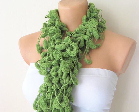 ON SALE Kivi Green Cute Pom Pom Ekstra Long Mulberry Crochet Scarf