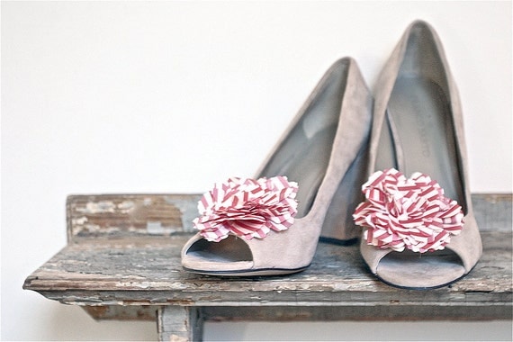 red flower shoe clips, customize your color