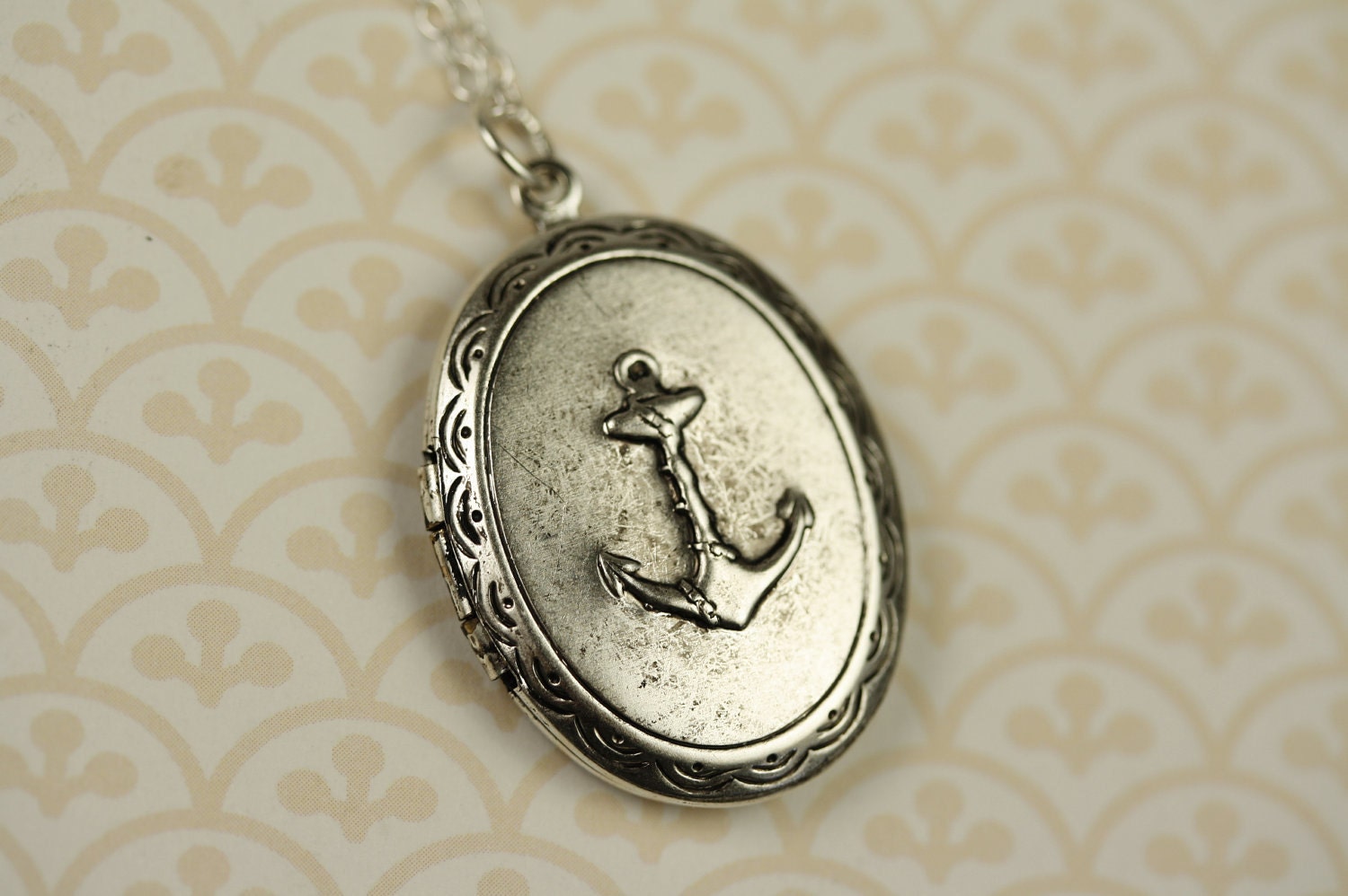 Silver Plated Sailor Locket, Vintage Nautical Photo Pendant, Simple Jewelry, Long Anchor Necklace, Oval Shape, Sterling Chain