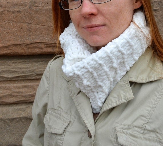 Chunky White Cowl free shipping