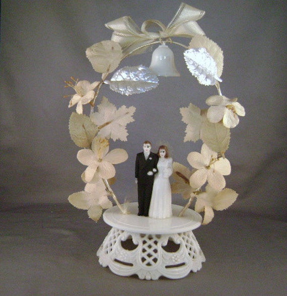 1960's Wedding Cake Topper Bride Groom Vintage Plastic From juliantiques