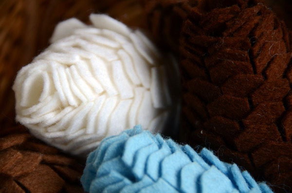felt pinecone decorations