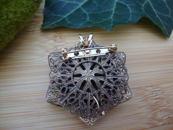 Red Glass Button Dragonfly Pin/Pendant Preview 3