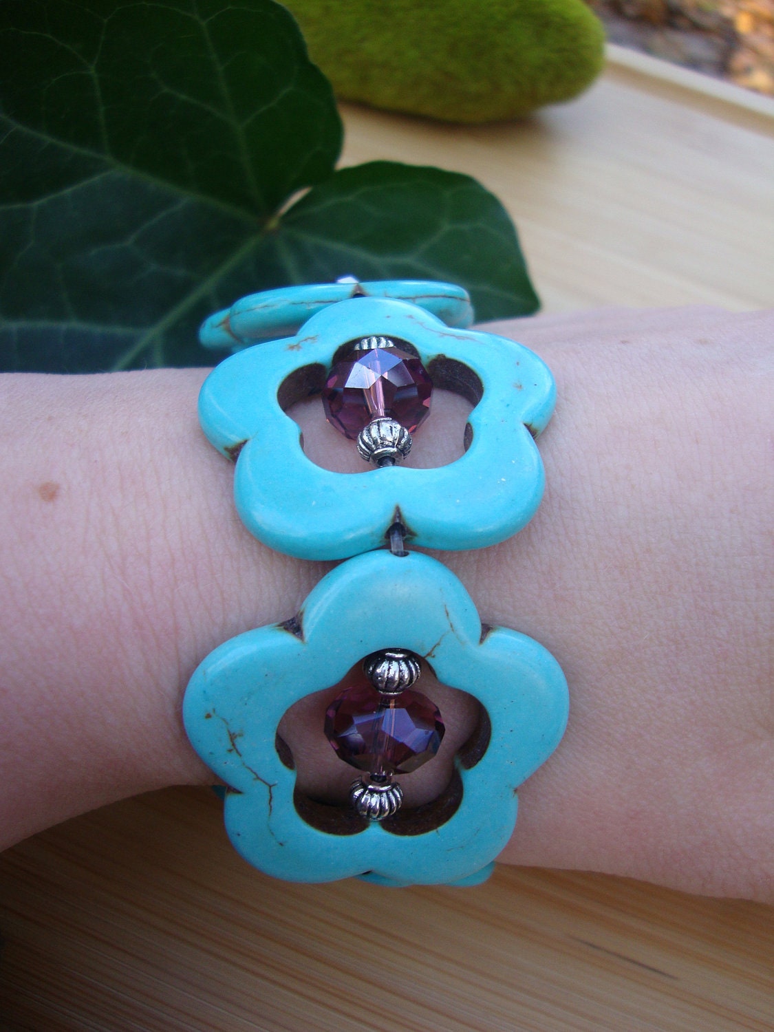 Howlite Flower Bracelet Preview 1